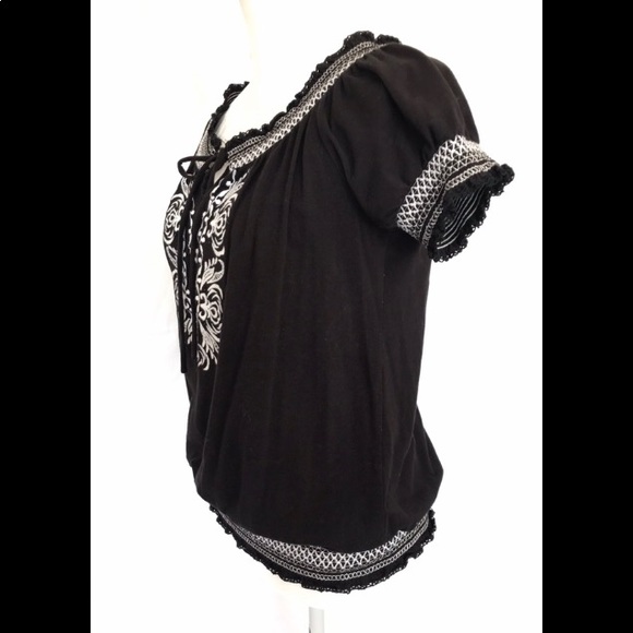 Embroidered top - Picture 2 of 6